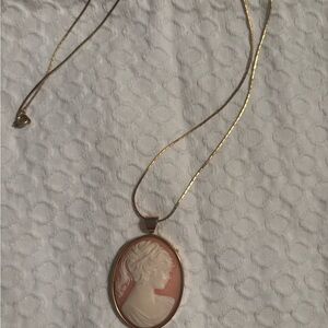 Elegant Gold Cameo Pendant Necklace